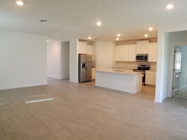 Photo - Large 4/3 Pioneer Ranch Rental