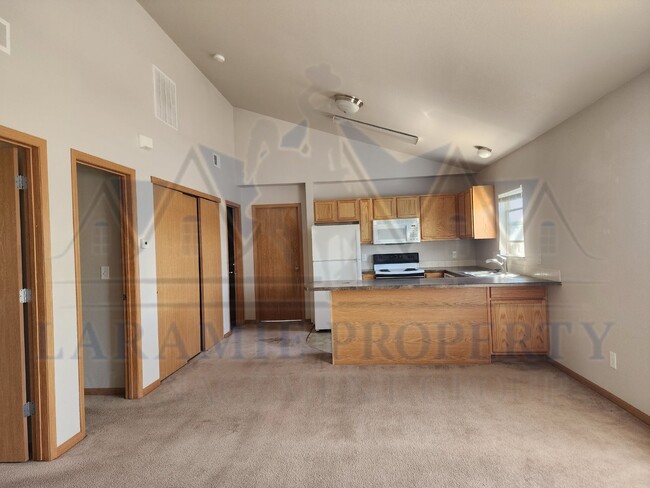 Photo - 3 Bed 2 Bath Condo Unit 4