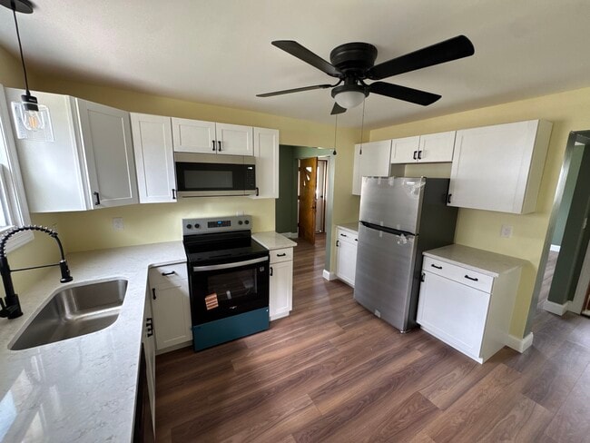 Brand new appliances, never used!