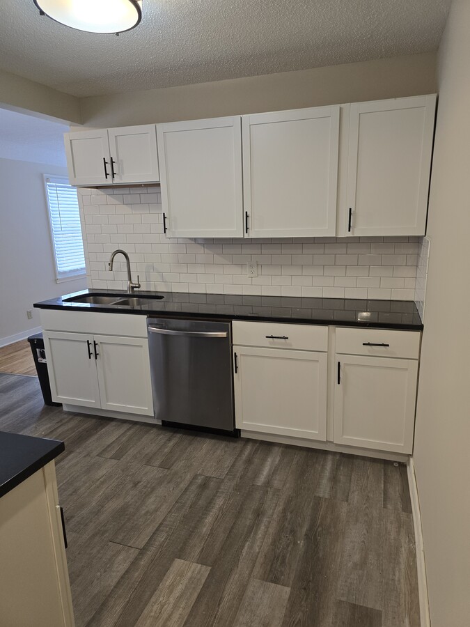 Photo - 4231 Bloomington Ave