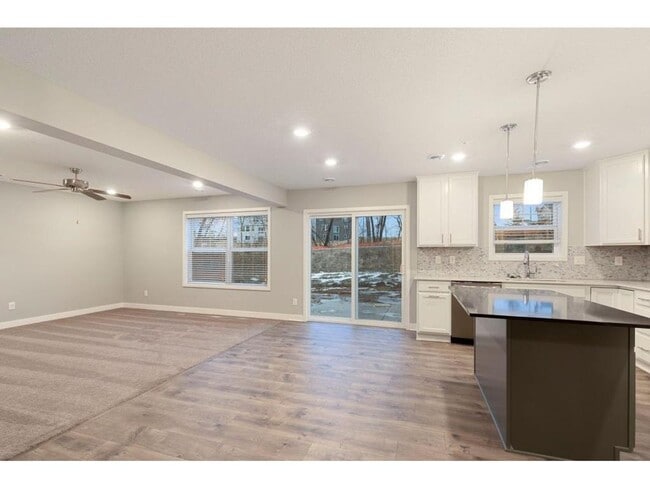 Photo - 13946 Lupine Trail NE