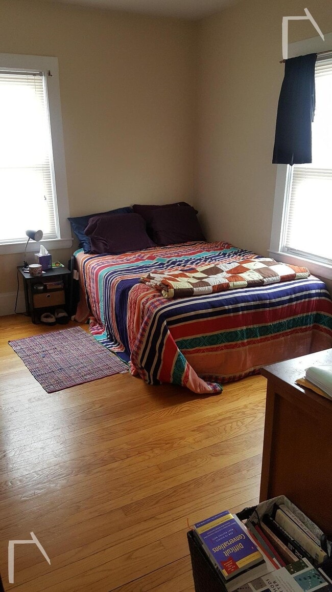 Photo - 207 Parsons St