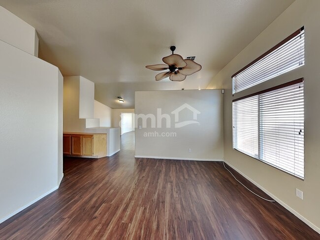 Photo - 710 Breezy Ridge Dr