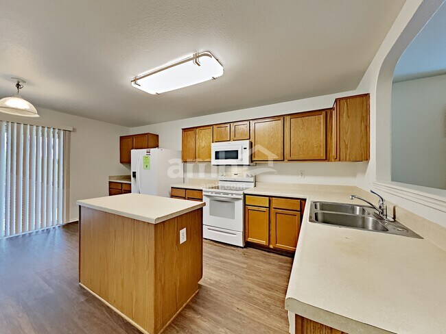 Photo - 7322 Blazar Way