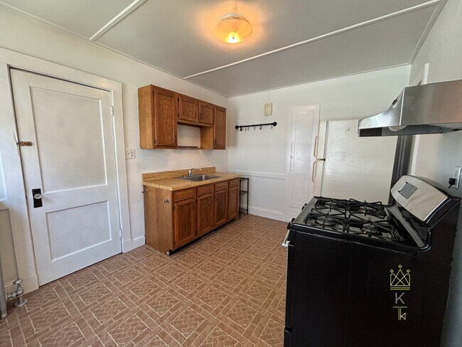 33 Brington Rd Unit 1