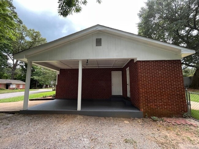 Photo - 1650 Sheffield Rd