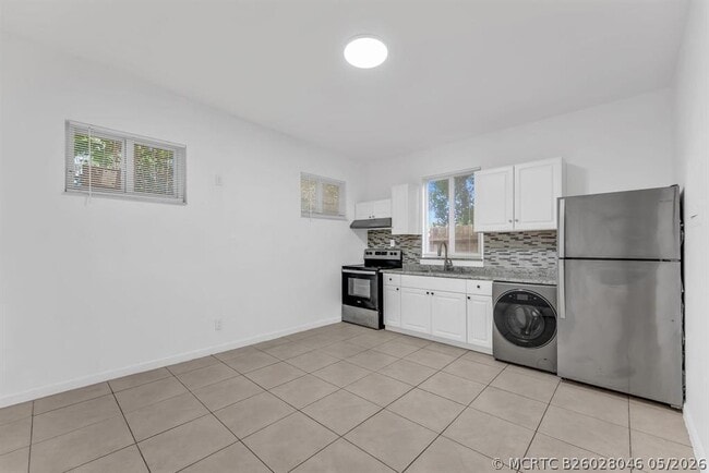 Photo - 1340 NE 1st Ave.
