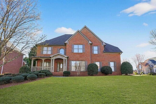 Photo - 1200 Cresthaven Ln NW