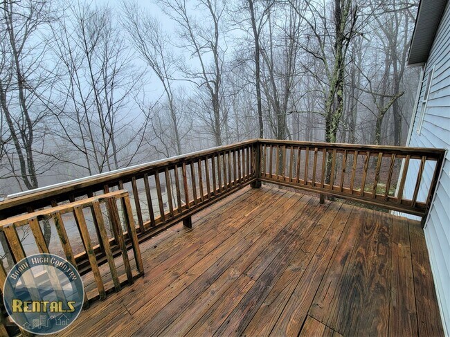 Photo - 387 Sugarloaf Rd Unit 387 Sugarloaf Rd - Upper