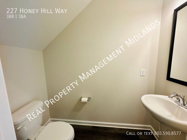 Photo - 227 Honey Hill Way