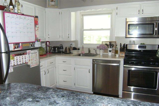 Photo - 310 W 17th St