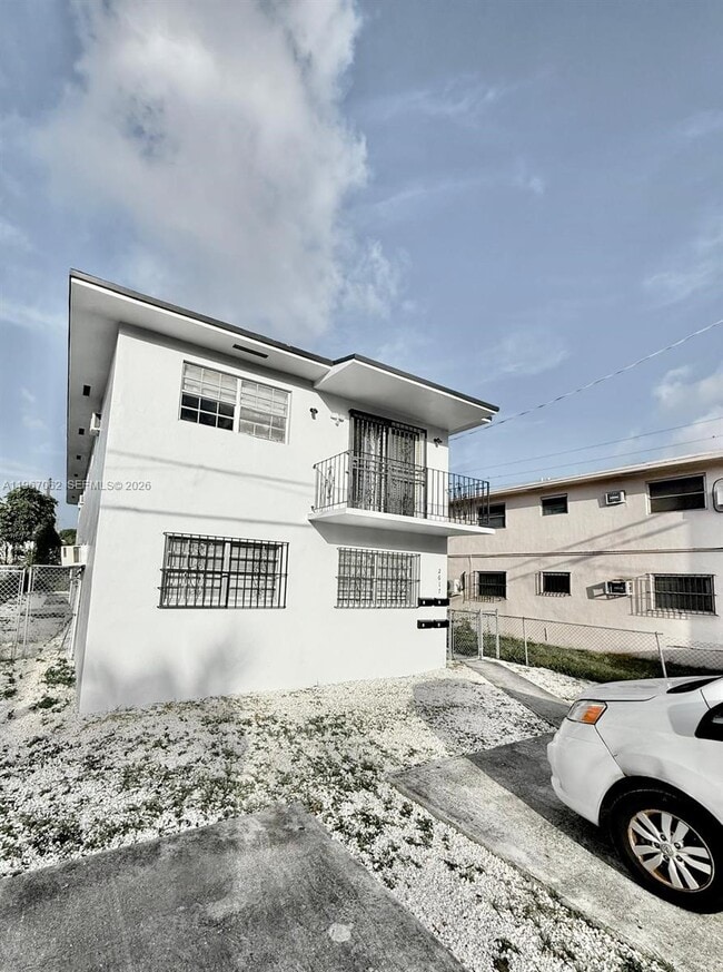 Photo - 2617 NW 23rd Ave Unit 1