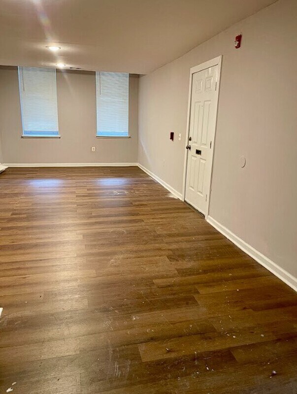 Photo - 890 N 41st St