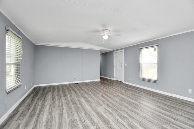 Photo - 2710 Wilson Rd