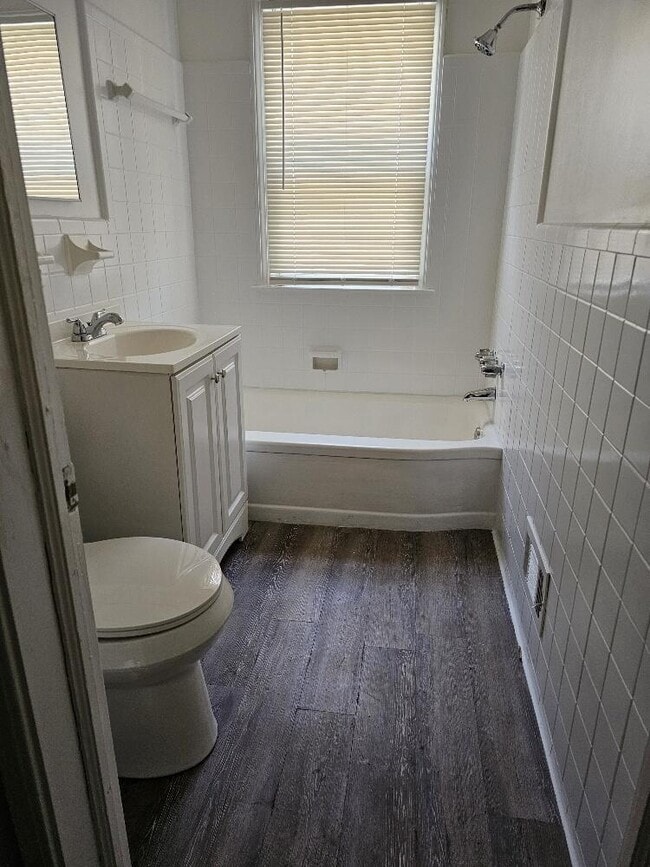 Photo - 6156 Lodewyck St