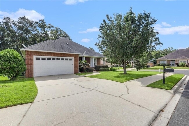 Photo - 1799 Cassatt Dr