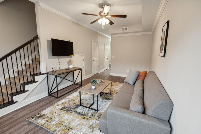 Building Photo - 1513 Wilma Rudolph Blvd Unit SI FL2-ID1612557P