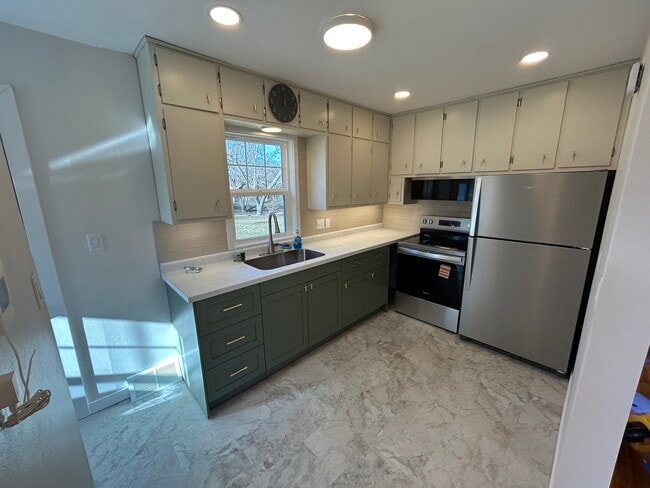 Photo - 1810 Logan St