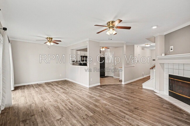 5290 Bay Pointe Dr