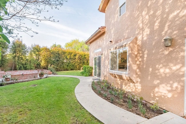 Photo - 17333 San Jose St Unidad 107