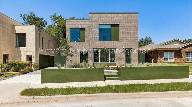 Building Photo - 1617 NW 16th St Unit A