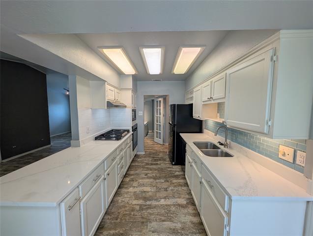 Photo - 2703 Runningbrook Ln
