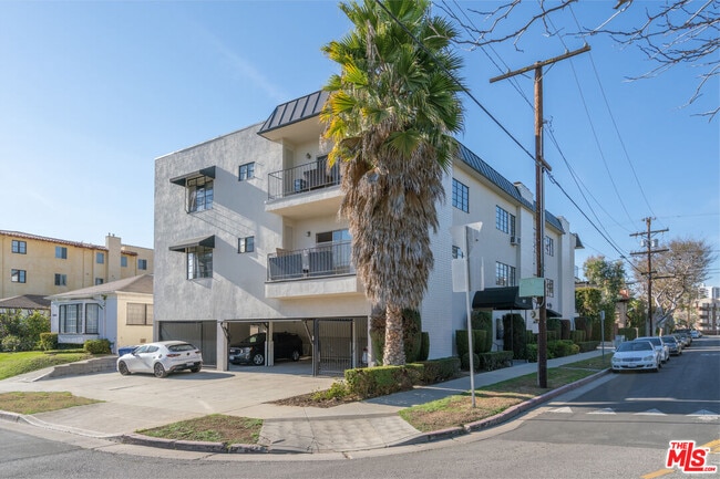 Photo - 1677 Westholme Ave Unit 302