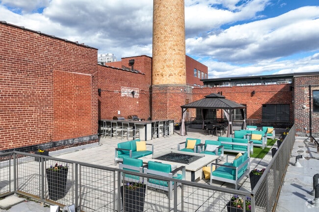 Rooftop Lounge