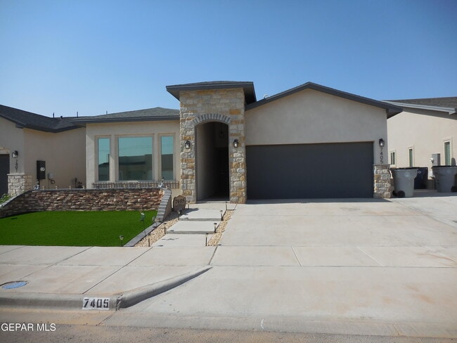 Building Photo - 7405 Norte Portugal Ln