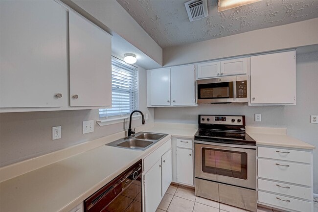 Photo - 24130 Silversmith Ln