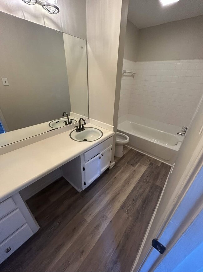 Primary Bathroom - 293 Shelton Woods Ct