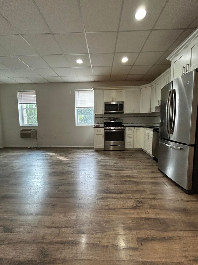 Photo - 61 Kansas St Unit 3C