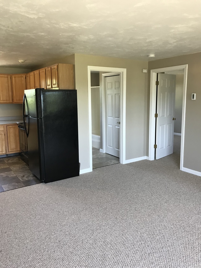 Living Room - 139 W Main St Unit A6