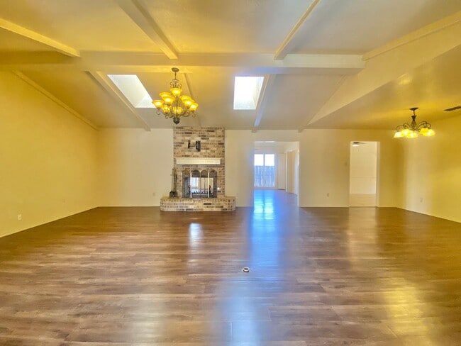 Photo - Great 5 bedroom home near LCU now available