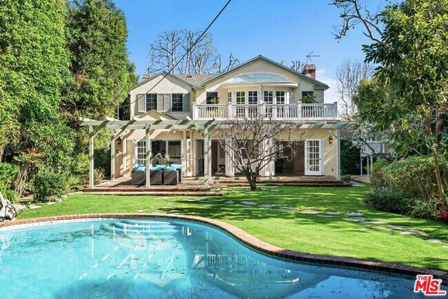 Photo - 523 Avondale Ave House