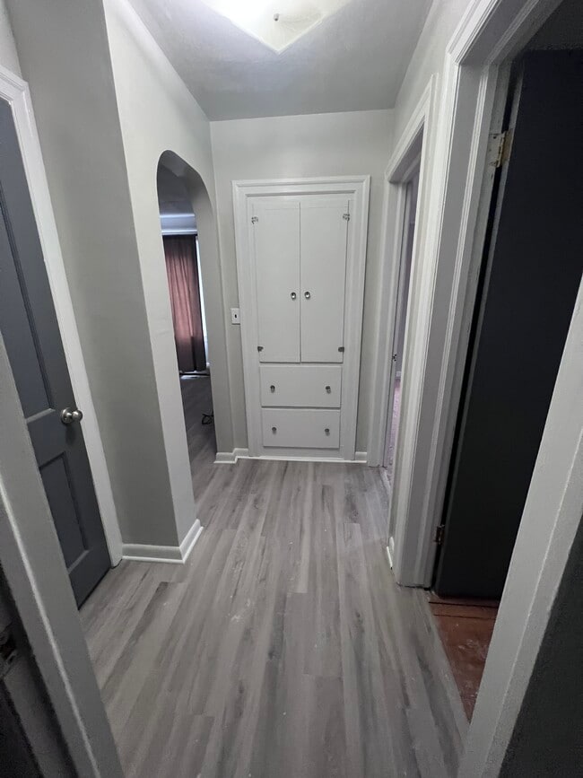 Photo - 741 Banghart St