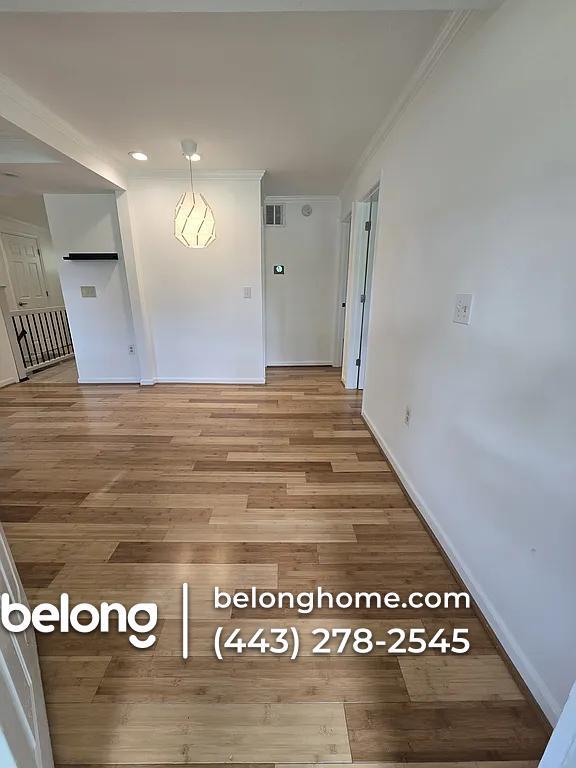 Photo - 822 Warburton Ln