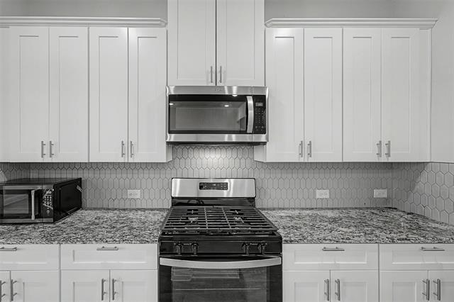 Photo - 537 Hutchinson Ln