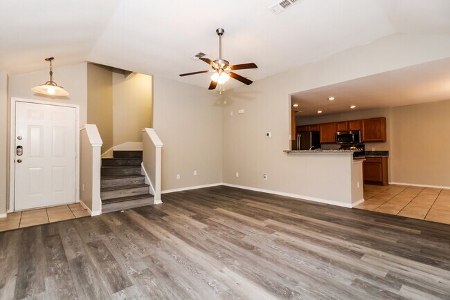 Photo - 809 Pace Dr
