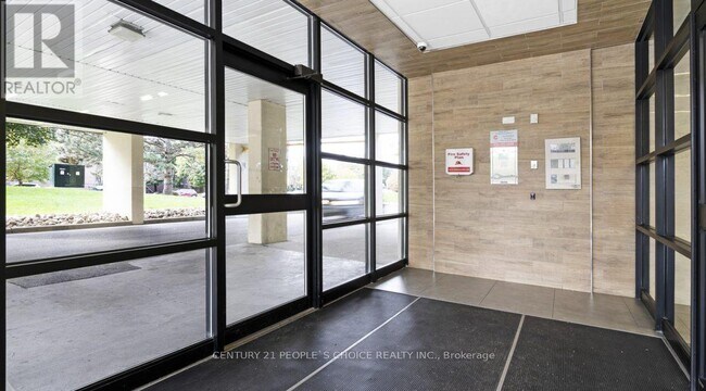 Photo - 21 Welsford Gardens Unit 204