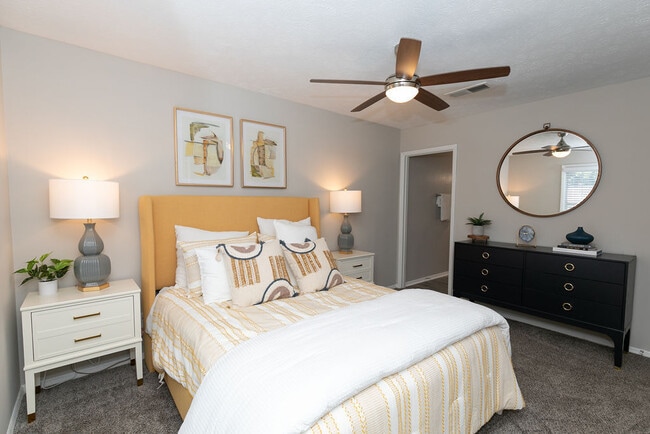 Somerset at the Crossing apartments — community photo