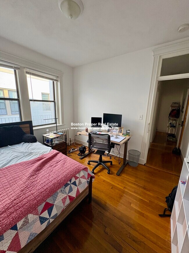 Photo - 60 Charlesgate E