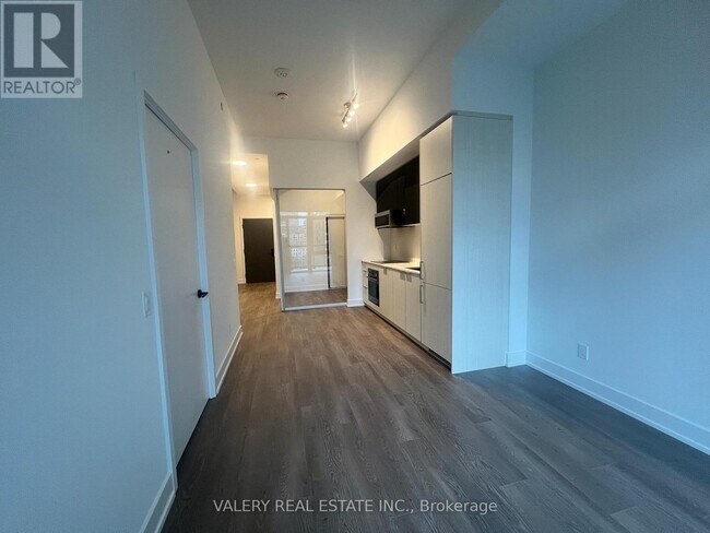 Photo - 308 Jarvis St Unit 702