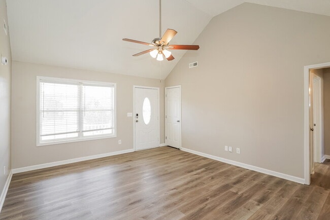 Photo - 7017 Steen Blvd