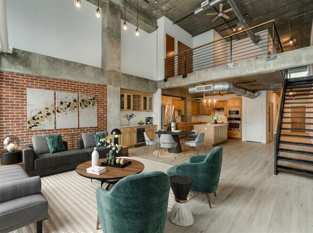 Photo - 2011 Cedar Springs Rd Unit 406