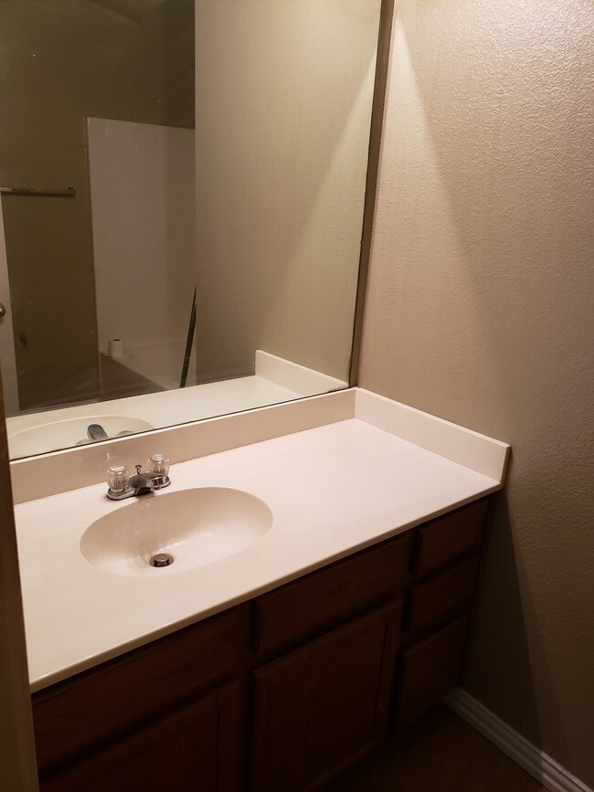 814 Bur Oak Dr Townhome Townhome Rental in Burleson TX