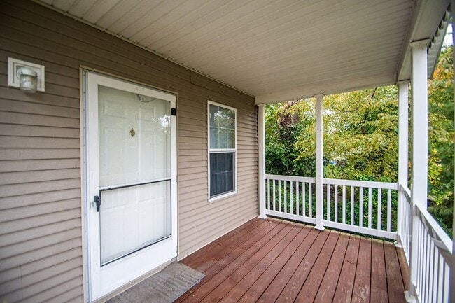 Photo - 11845 Center St