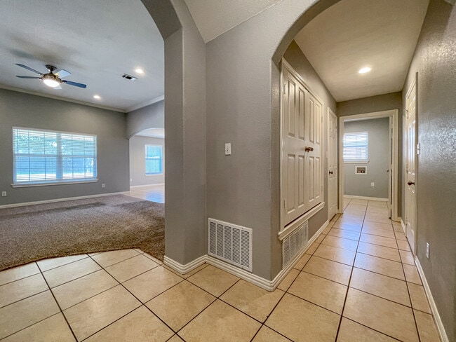 Photo - 109 Red Oak Rd