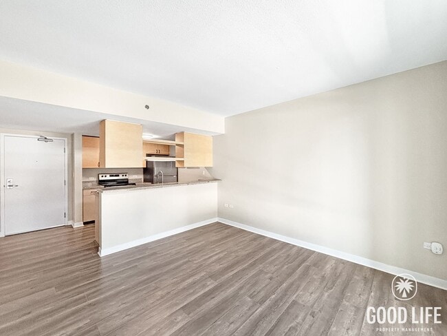 Photo - Charming 2BD/1BA Condo in Downtown W/ A/C, W/D, Community Pool, Spa, & Gym!