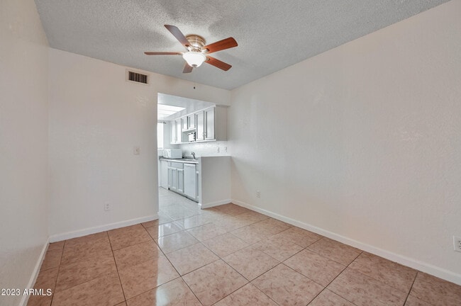 Photo - 1815 N Spring